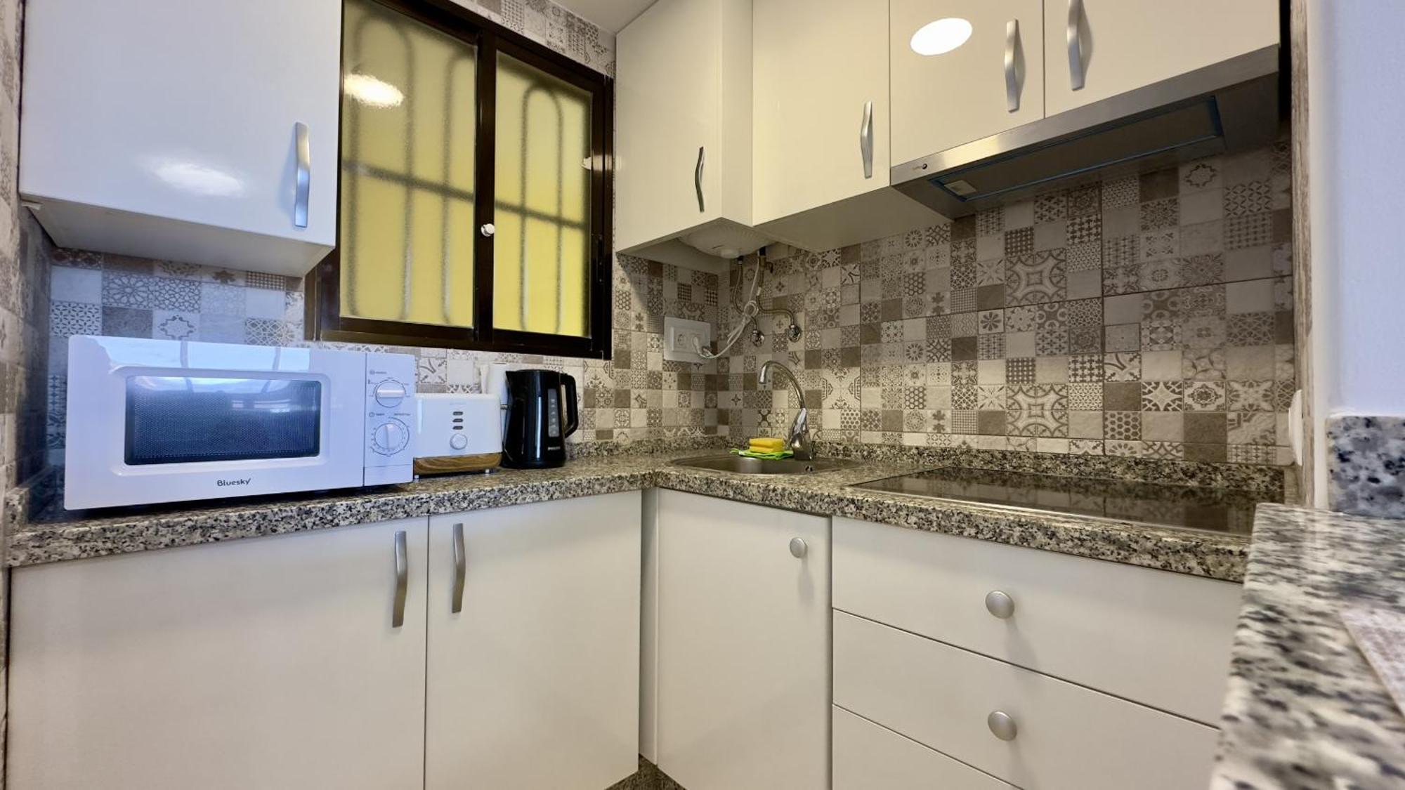 Piso En Rincon De Loix Con Un Apartamento *